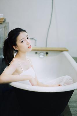 药屋少女的呢喃